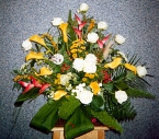 Aranjament Floral in Vas Trandafiri, Cale, Heliconia