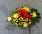 imagine 2 aranjament masa trandafiri galbeni, amarylis, crizanteme 210