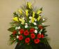 imagine 4 aranjament floral in vas gerbera, cale, lisianthus 247