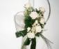 imagine 2 lumanare botez trandafiri albi, frezii albe 83